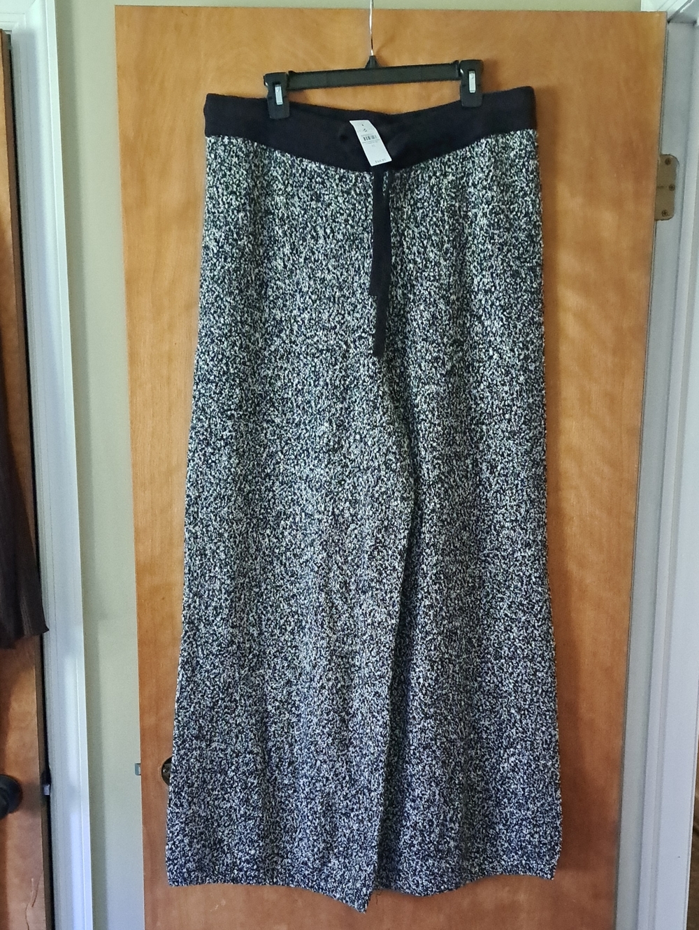 Lou & Grey Knit Black and White Speckled Lounge Pant